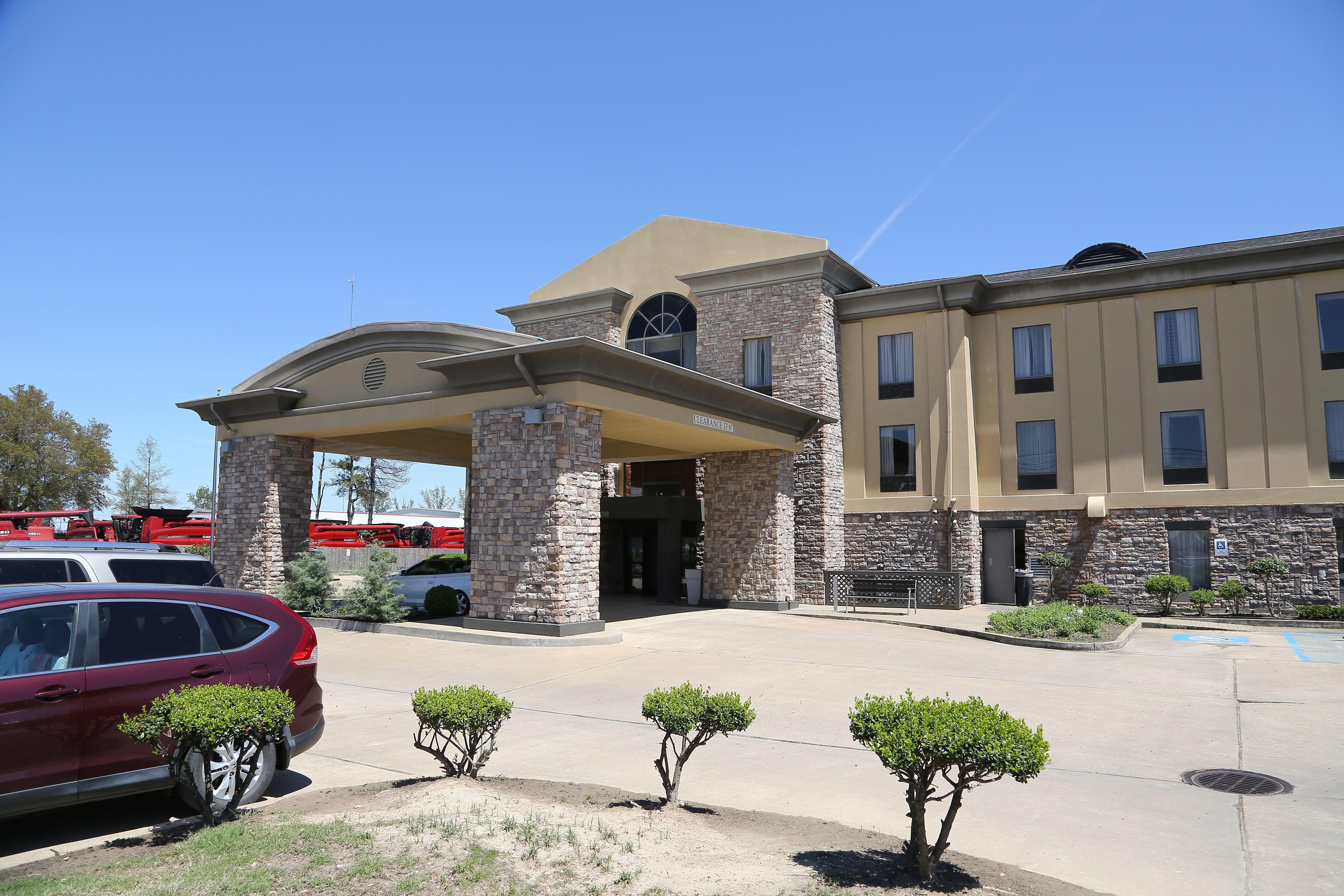Holiday Inn Express Hotel & Suites Cleveland - Ms By Ihg Εξωτερικό φωτογραφία