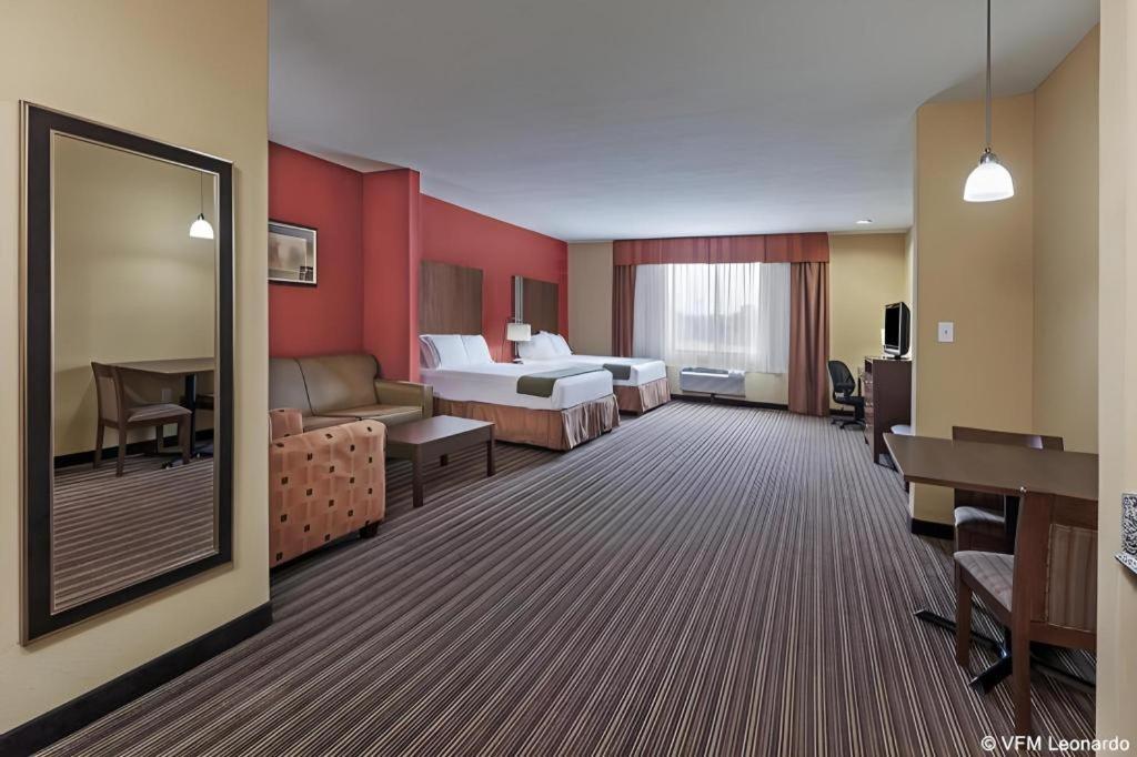 Holiday Inn Express Hotel & Suites Cleveland - Ms By Ihg Εξωτερικό φωτογραφία
